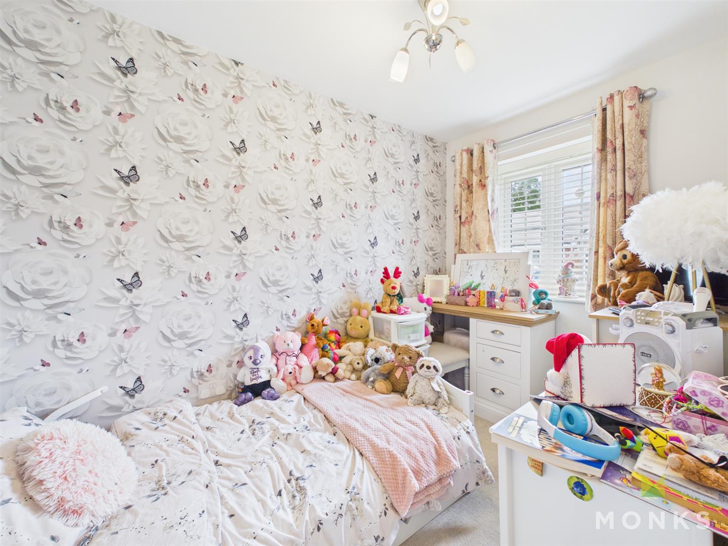 26 Blacksmiths View, Shrewsbury, SY4 3BF For Sale